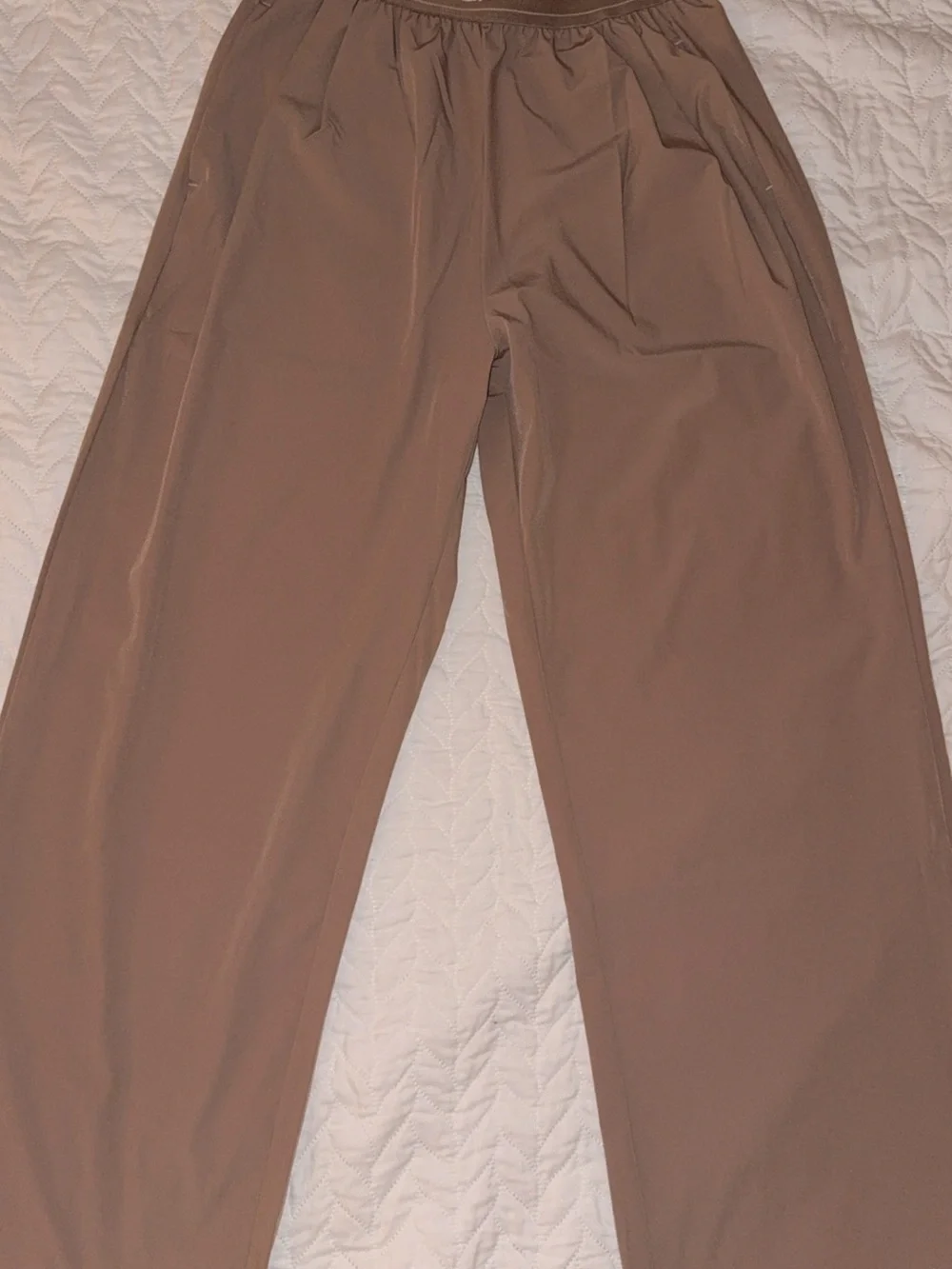 ALO Yoga Women's Wide Leg Lounge Pants - Tan Color